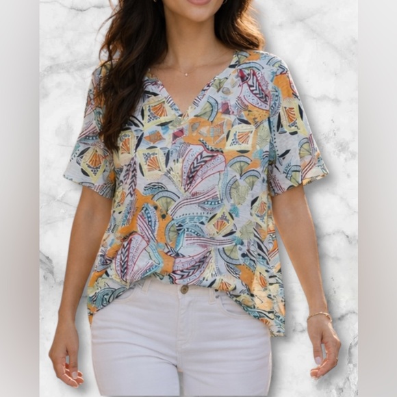 Chico’s V Neck Short Sleeve Abstract Print Tee Top Colorful Lightweight Size L - Picture 4 of 10